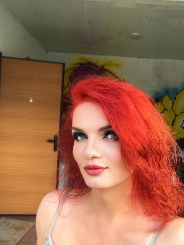 Транссексуалка Алиса