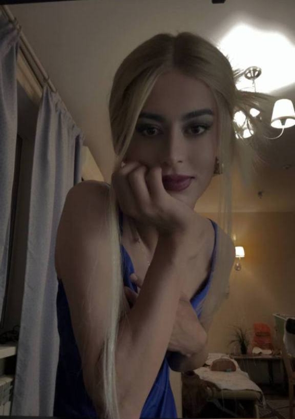 Сара 22 года